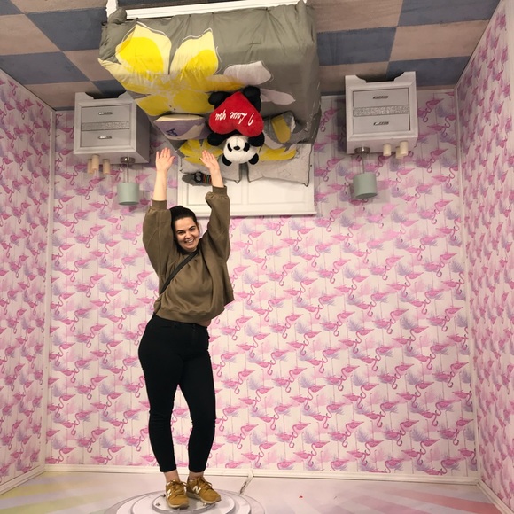 Meet your Posher, Annik - Picture 1 of 1